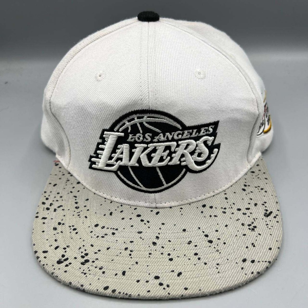 Los Angeles Lakers Hat Men White Embroidered NBA Mitchell & Ness Snap Back Cap‎